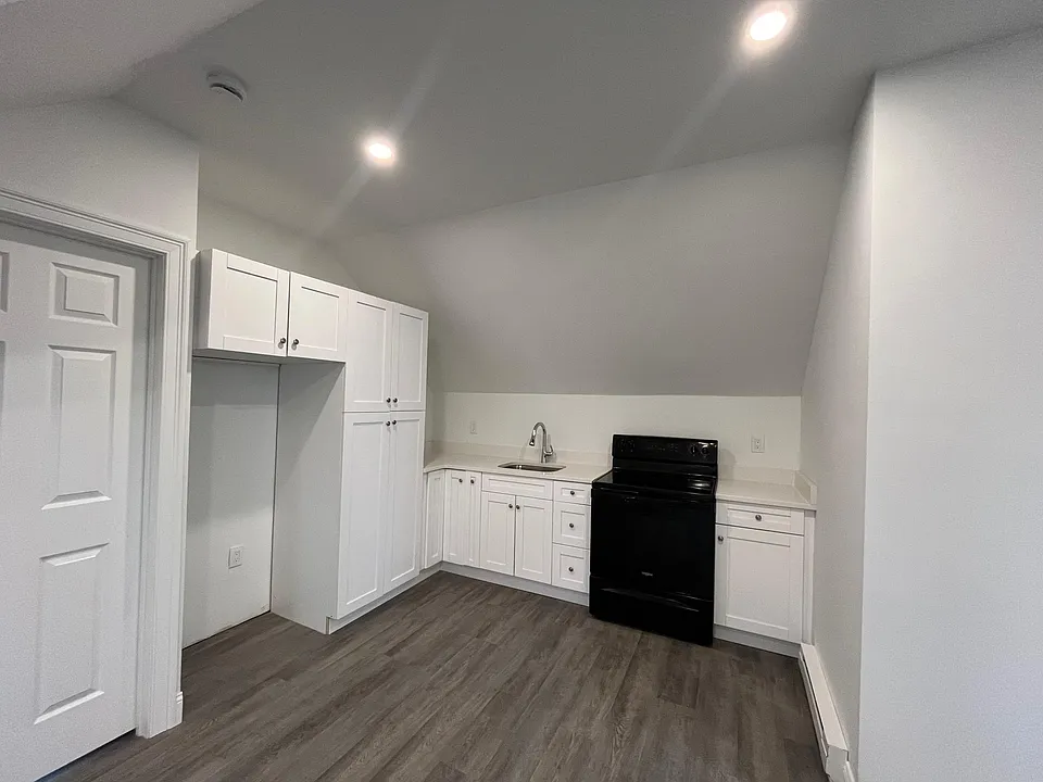 29 Harvard St #3