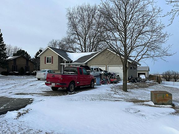 2nd image of 3115 E 2380th Rd