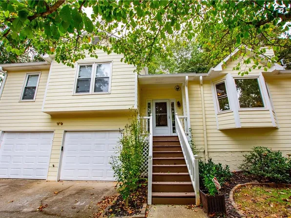 434 Robin Hood Dr, Douglasville, GA 30134