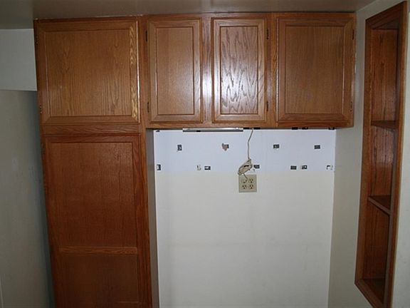 5th image of 1112 N 6th Ave