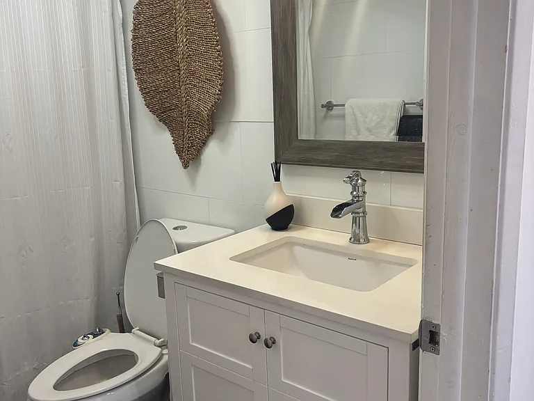 1700 NW North River Dr #107 — Photo 4