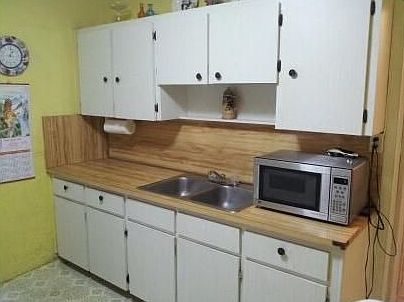 2nd image of 715 NW 35th Ave