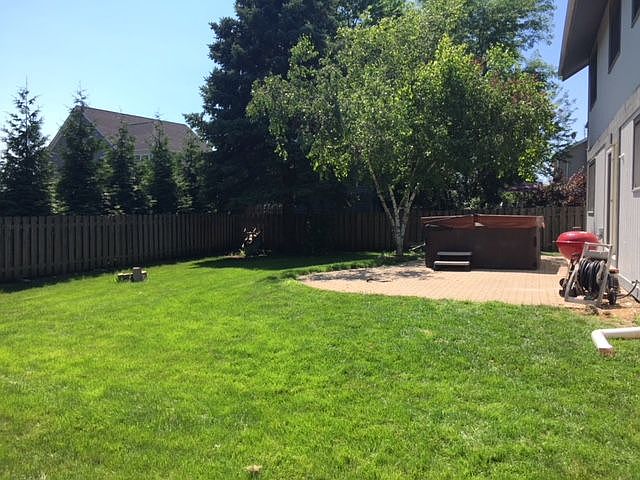 2nd image of 837 Dartmoor Dr