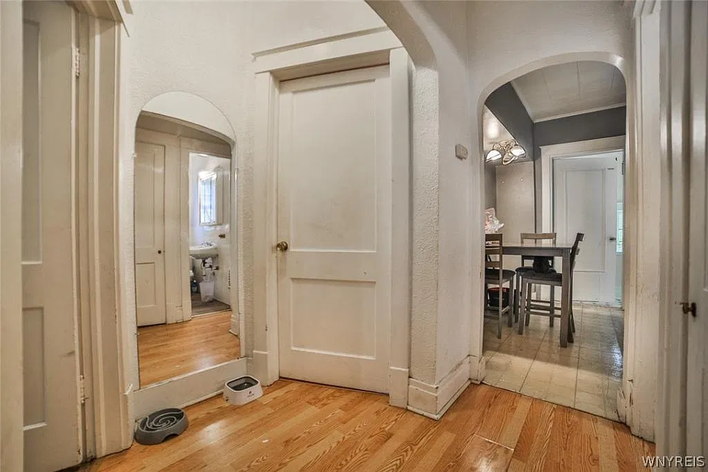 1805 Ferry Ave — Photo 4