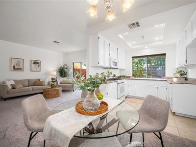 9031 Primavera Ln, Cypress, CA, 90630
