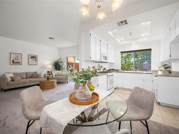 9031 Primavera Ln, Cypress, CA 90630