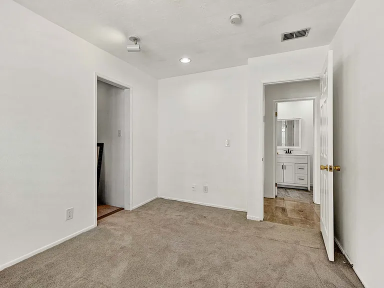 23495 Porter Cir — Photo 14