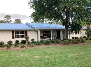 1207 College Ave, Blackshear, GA 31516
