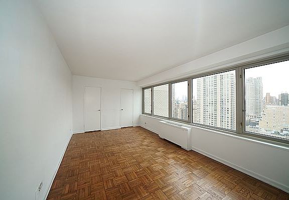5th image of 444 E 82nd St APT 25G