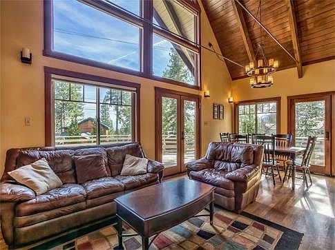 3rd image of 7609 Forest Glenn Dr