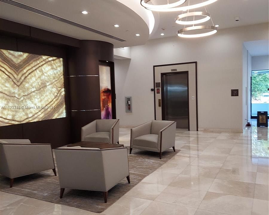 1st image of 20355 NE 34th Ct APT 1229