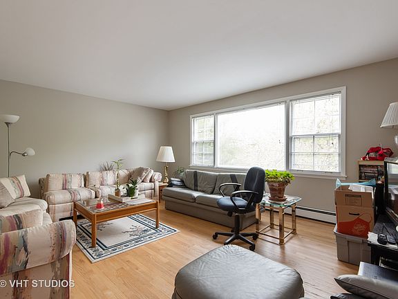 3rd image of 420 South Blvd APT 2