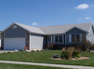 10540 Northloch St, Waverly, NE 68462