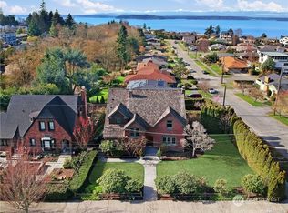 2203 47th Ave SW, Seattle, WA 98116