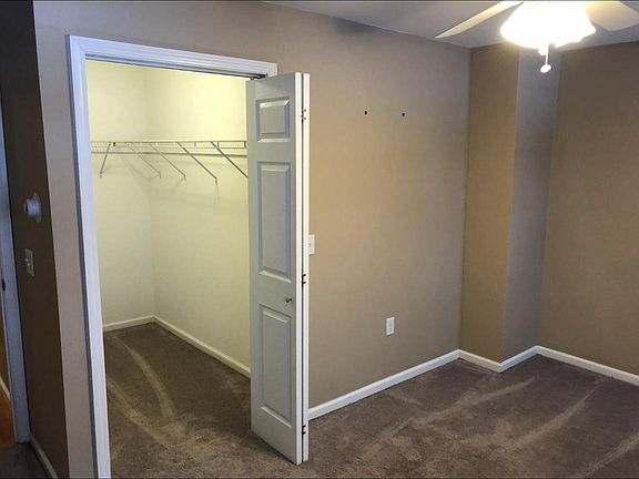 4th image of 5 McHarrie St APT 4