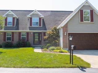 691 Berwyck Pl, Fairborn, OH 45324