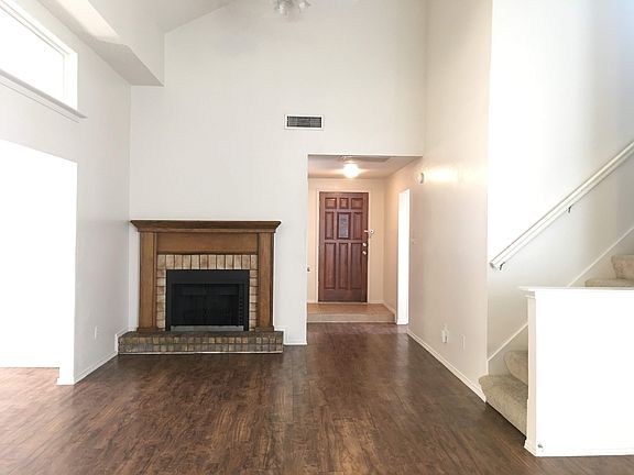 2nd image of 1206 Thistle Dr