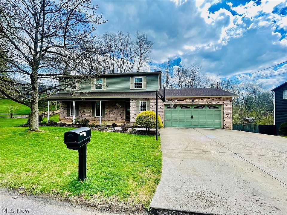 1st image of 207 N Hills Dr