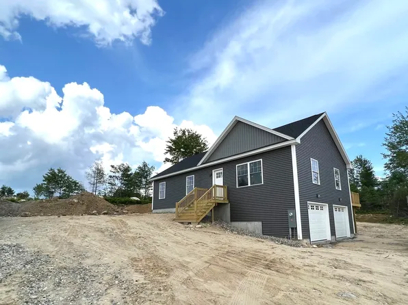 7 Estes Drive, Standish, ME 04084