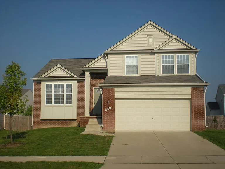 7920 Winterfield Dr — Photo 1