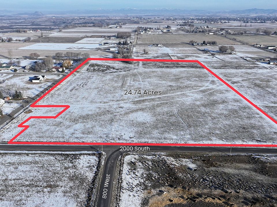 1st image of 750 W 2000 S