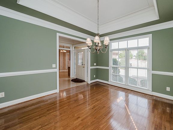 4th image of 2629 Manchester Ct