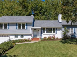 30 Primrose Ln, Greenville, SC 29607
