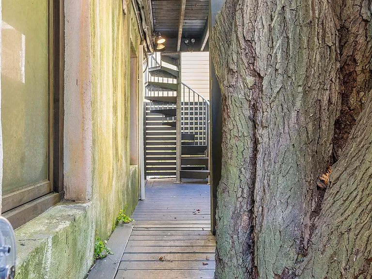 33 1/2 Cannon St #403 — Photo 21