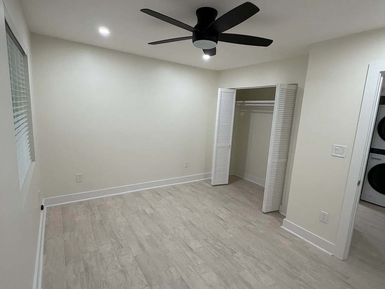 2 bed, $3,400 — Photo 4