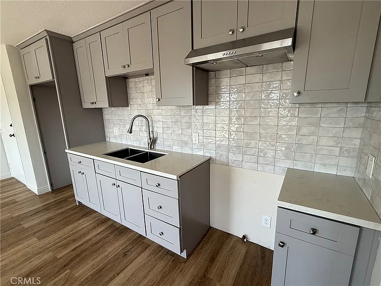400 N Hobart Blvd #304 — Photo 13