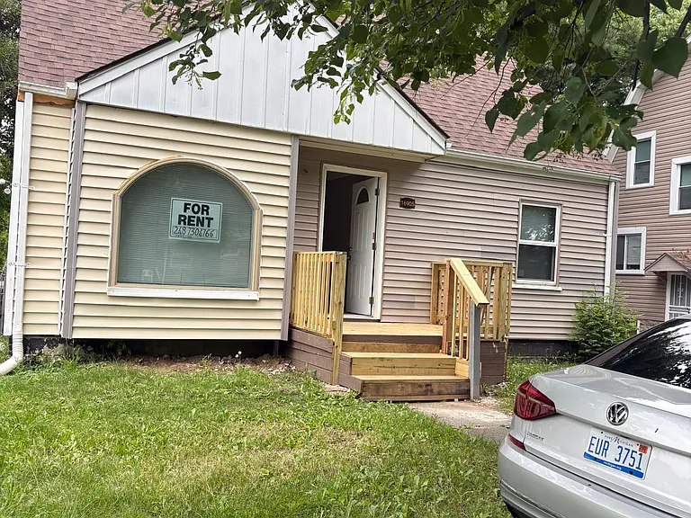 16905 Lamphere St — Photo 1