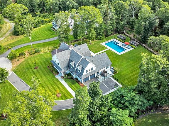 3rd image of 9 Rockhill Rd