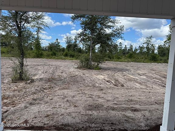 5th image of 17942 Post Rd S