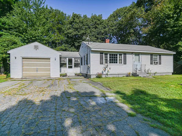 16 Pine Avenue, Eliot, ME 03903