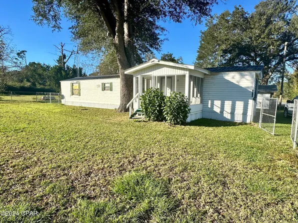6919 Singletary St, Grand Ridge, FL 32442