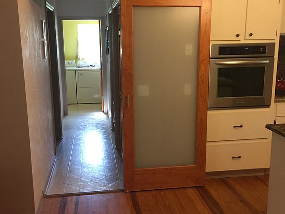 Hall to Indoor laundry and G