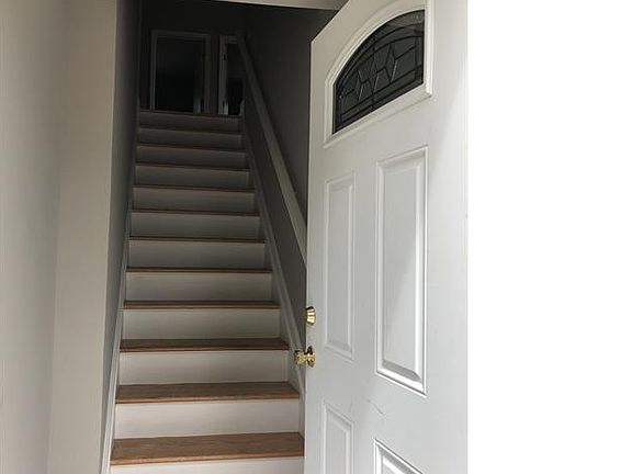 2nd image of 42 Shaughnessy Ln Floor 2