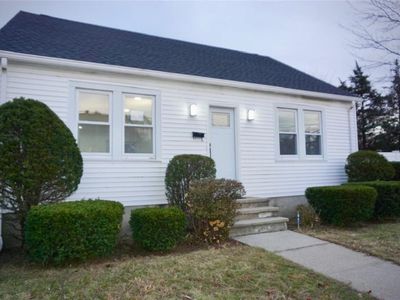 107 George Waterman Rd, Johnston, RI, 02919