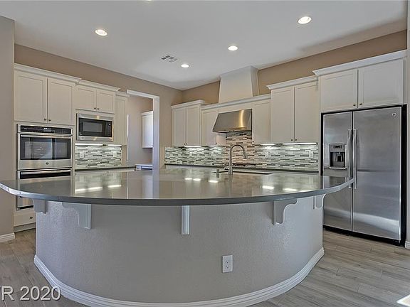2nd image of 372 Valleggia Dr