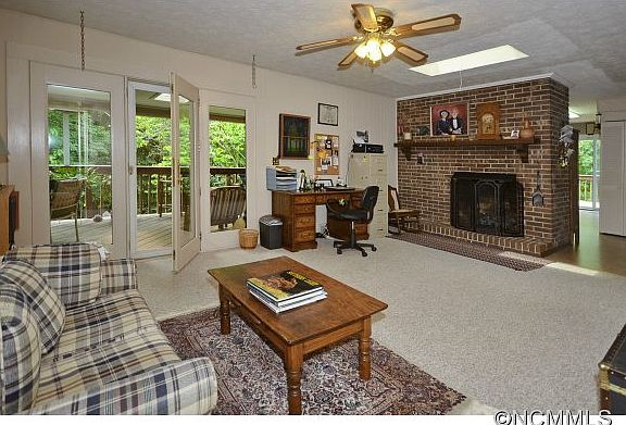 3rd image of 104 Auburn Park Dr