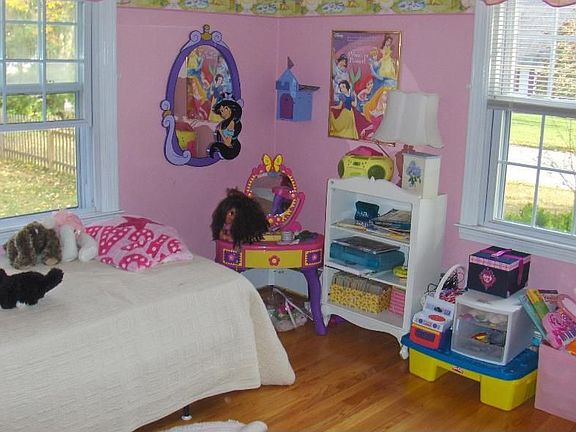 5th image of 1 Wedgewood Dr