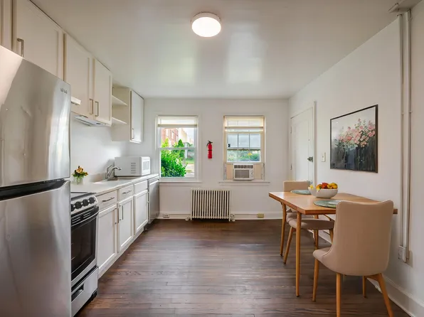 2425 E St NE, Washington, DC