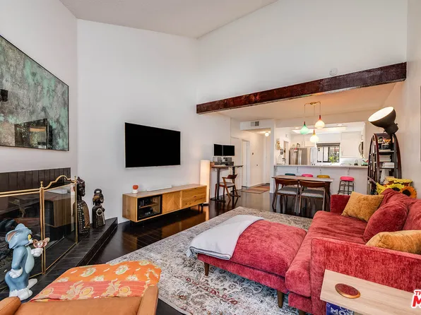 3480 Barham Blvd APT 326, Los Angeles, CA 90068