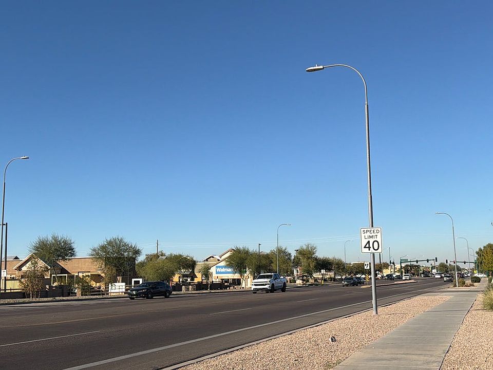 2nd image of 3424 W Alta Vista Rd