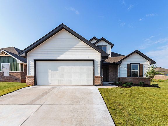 Homes by Taber Brittany Bonus Room Floor Plan - 8404 NW 163rd Terr - Council Ridge