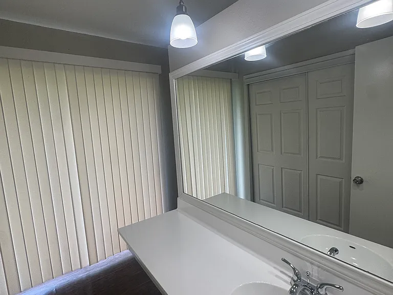 23139 Lestergate Dr — Photo 18