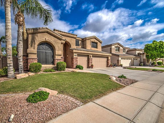 2nd image of 782 W Honeysuckle Dr