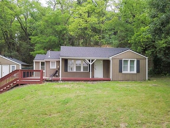 2nd image of 20118 E Truman Rd