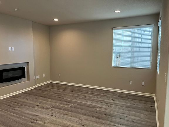 4th image of 520 Aspen Pl