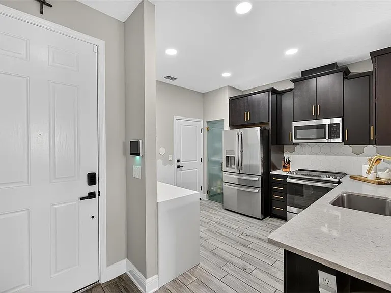 2419 Foggy Creek Cir — Photo 4